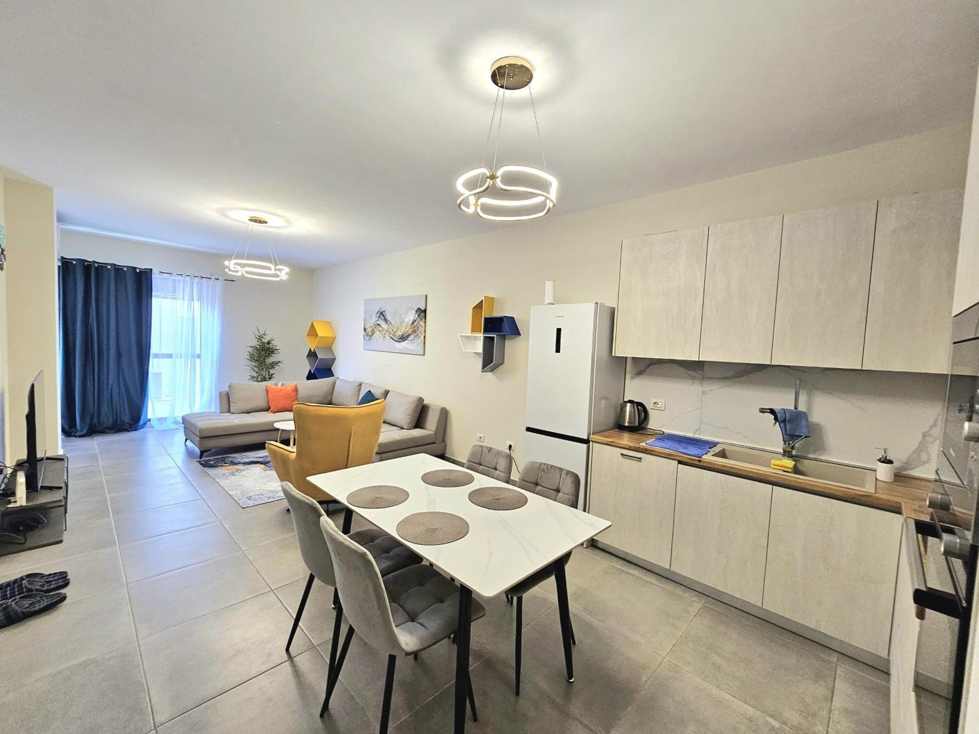Valentino Retreat * Tiranë